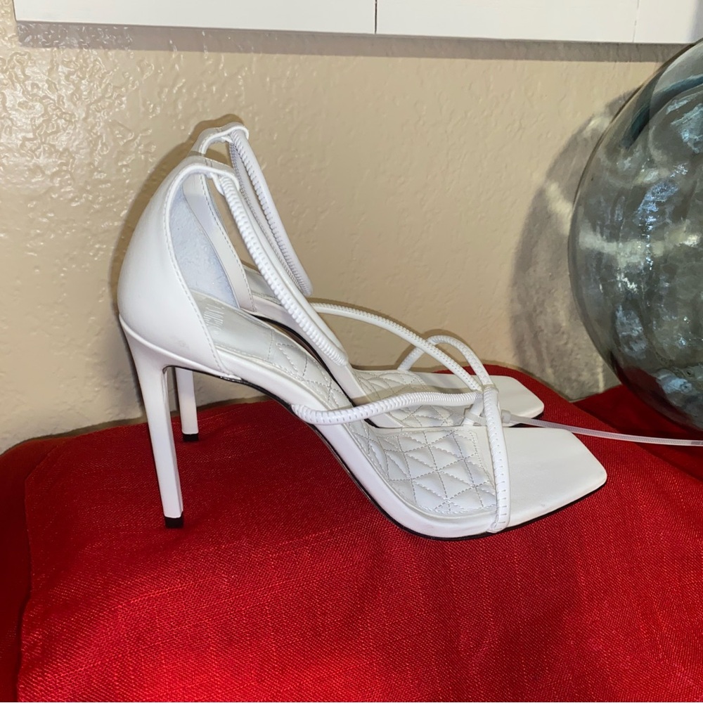 White heels, NWOT, Sz 8.5